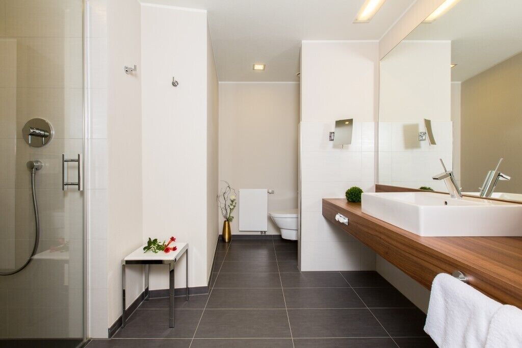 Junior Double Room | Bathroom