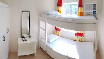 2 bedrooms, WiFi, bed sheets