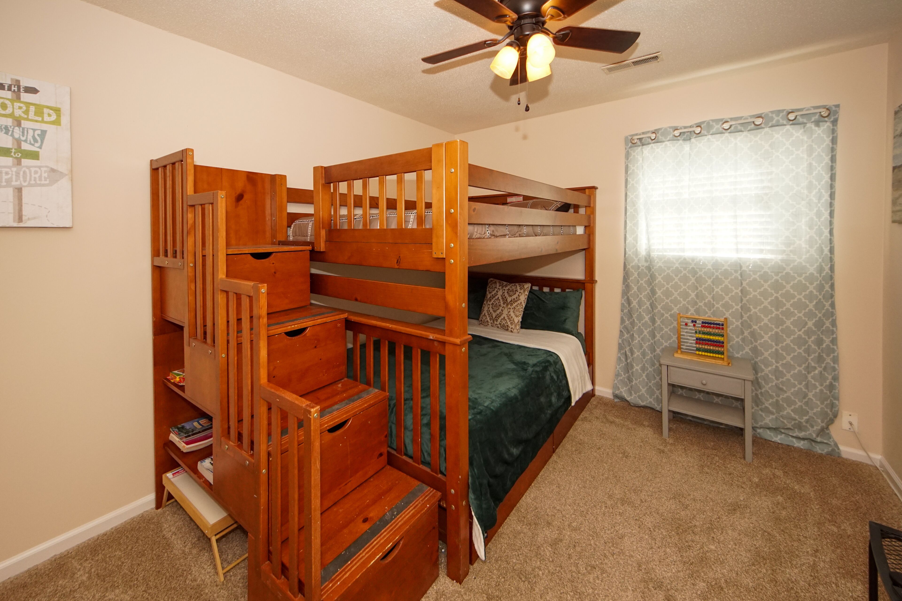 4 Schlafzimmer, Bügeleisen/Bügelbrett, kostenloses WLAN, Bettwäsche