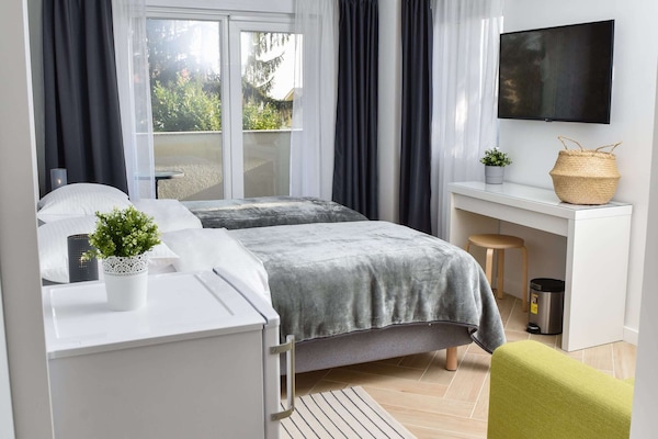 Kamar Triple Superior | Seprai premium, minibar, kedap suara, dan Wi-Fi gratis