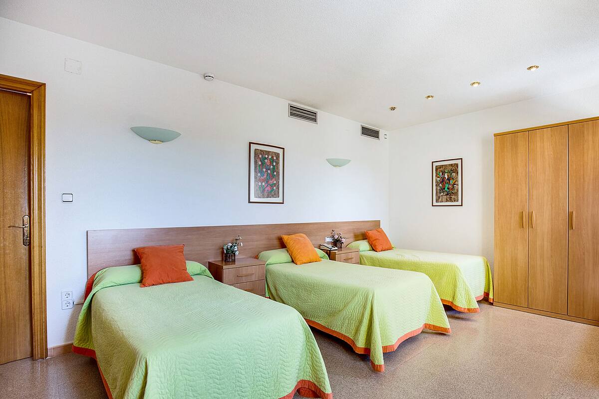 Quarto triplo | Wi-Fi de cortesia, roupa de cama