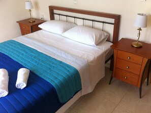 Vila, 3 quartos | 3 quartos, escrivaninha, quartos à prova de som