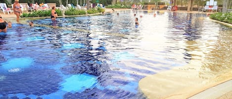 Apartment | Pool | Outdoor pool