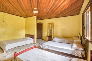 Family Room, Multiple Beds | Free WiFi, bed sheets
