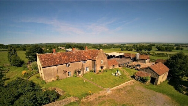 Aerial view - Manor Farm B&B (Radstock)