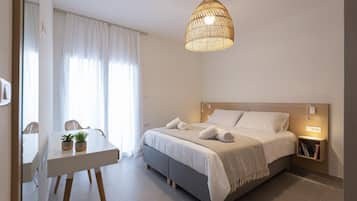 2 bedrooms, soundproofing, iron/ironing board, WiFi