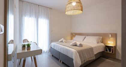 LUXUSWOHNUNG MIT MEER UND STADT