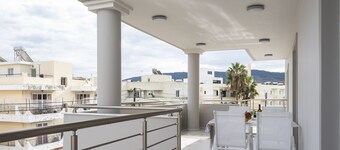 SEA AND CITY LUXURIOUS APARTMENT