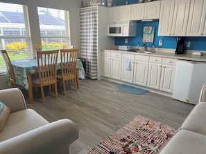 Interior - Gulf Access Waterfront Large One or Two Bedroom In Law Suite (Cape Coral)