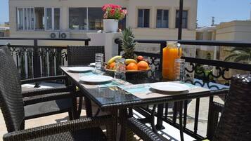 Apartment, 3 Bedrooms | Balcony