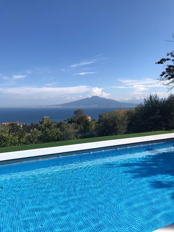 Seasonal outdoor pool - Sorrento Olive Tree Garden (Sorrento)