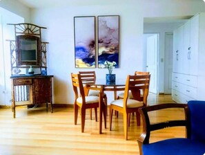 Dining - ★ Piso elegante y remodelado / 2BR Miraflores ★ (Lima)