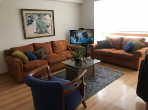 TV - ★ Piso elegante y remodelado / 2BR Miraflores ★ (Lima)