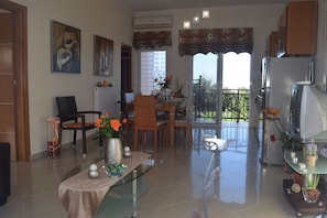 Interior - Zoi's Holidays Apartment (Platanias)