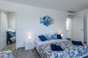 3 makuuhuonetta, tallelokero huoneessa, silitysrauta/-lauta, Wi-Fi