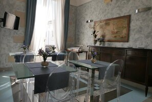 Desayuno buffet incluido todos los días