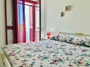 2 habitaciones, cuna de viaje, wifi gratis y ropa de cama 