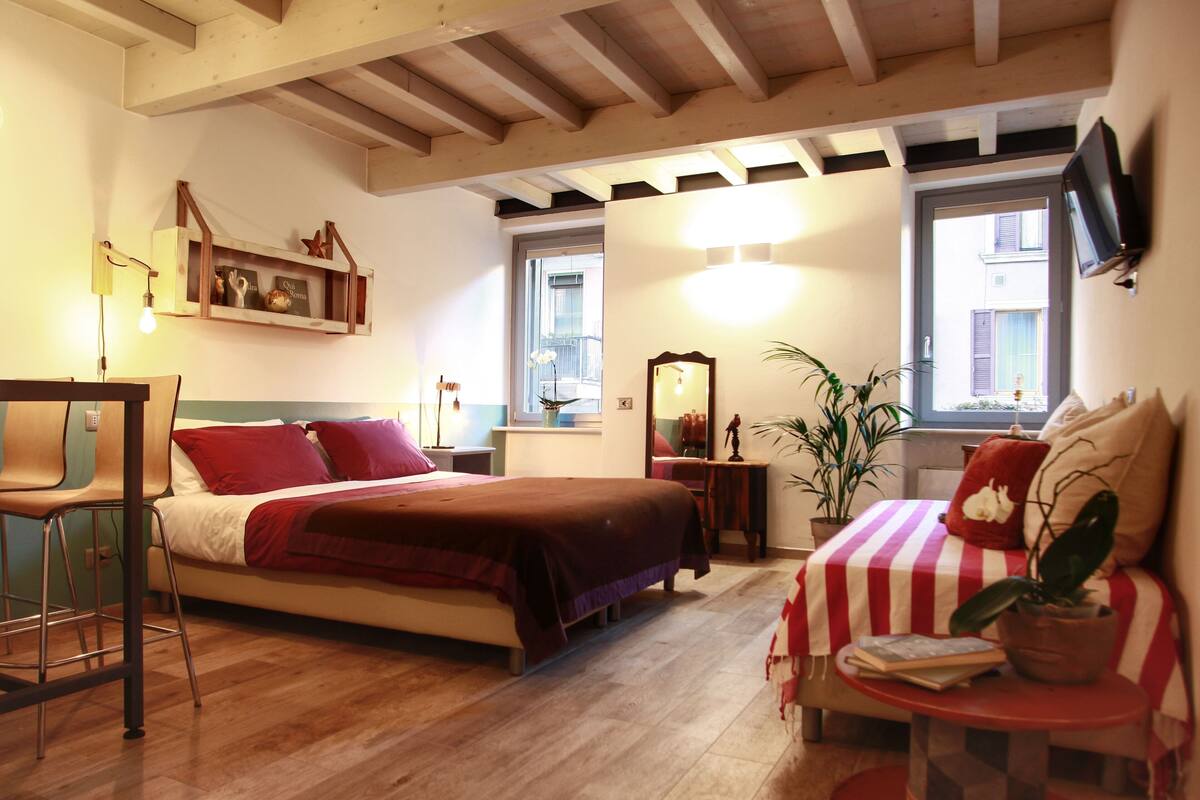 Family Studio | Individually decorated, individually furnished, soundproofing, free WiFi