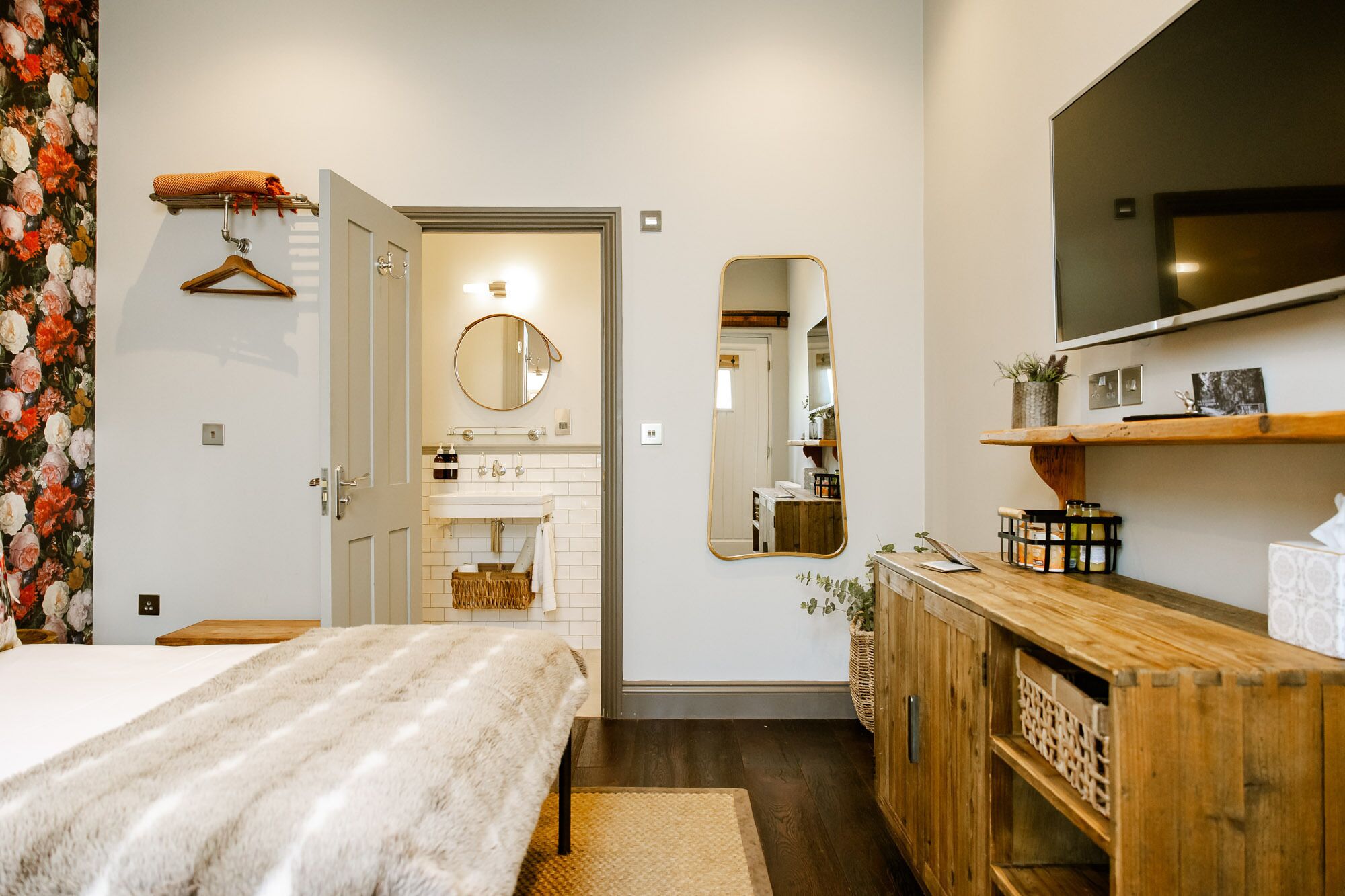 Décoration personnalisée, ameublement personnalisé, bureau