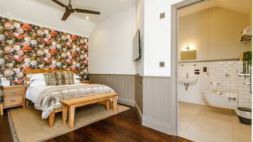 Double Room, Private Bathroom (Room 1) | Individually decorated, individually furnished, desk, laptop workspace