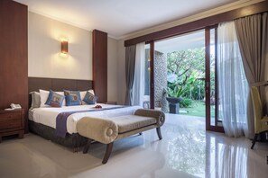 5 bedrooms, in-room safe, desk, free WiFi