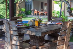Outdoor dining