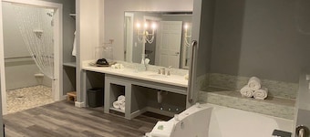 Belamere Swimming Pool Suites