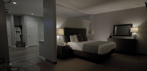 Grand Royal Swimming Pool Suite | 1 bedroom, Egyptian cotton sheets, premium bedding, pillowtop beds