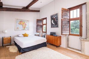 6 chambres, fer et planche Ă  repasser, Wi-Fi, draps fournis