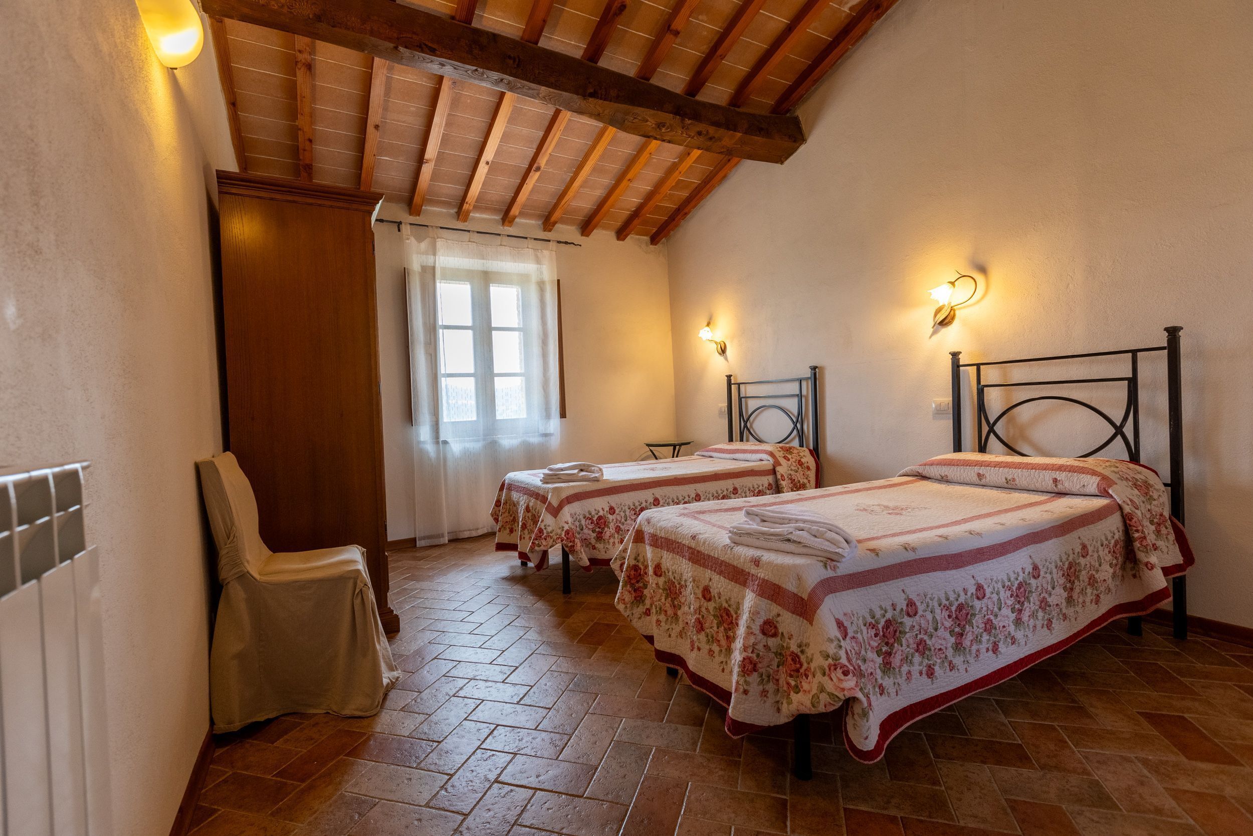 2 Schlafzimmer, Bügeleisen/Bügelbrett, kostenloses WLAN