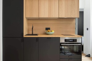 Fridge, microwave, oven, dishwasher - My Opera de Paris II (Paris)