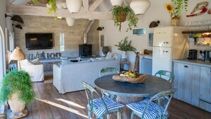 Cottage (2 Bedrooms) | Interior