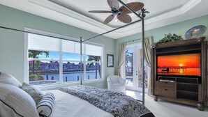 House, Multiple Beds (Stunning home with pool, spa and huge) - Stunning Home With Pool, spa and Huge Waterview (Marco Island)