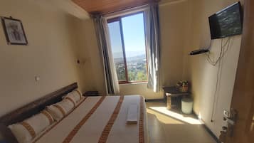 Bureau, chambres insonorisées, fer et planche à repasser, Wi-Fi gratuit