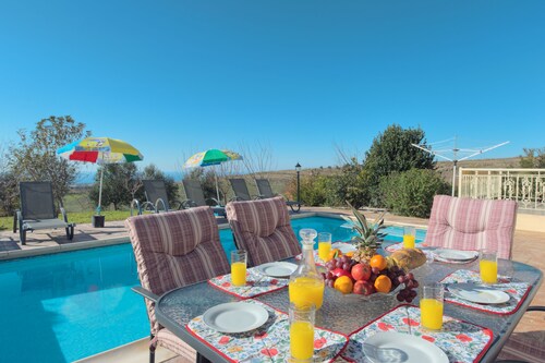 Luxury new villa on mountainside with private swimming pool & garden