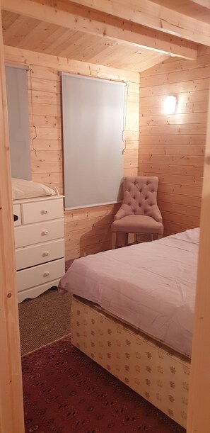 Chalet | 1 bedroom, travel crib, free WiFi, bed sheets
