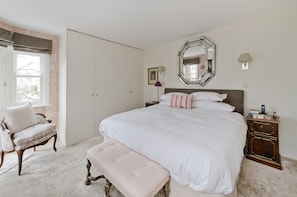 2 soverom, strykejern/-brett, wi-fi og sengetøy