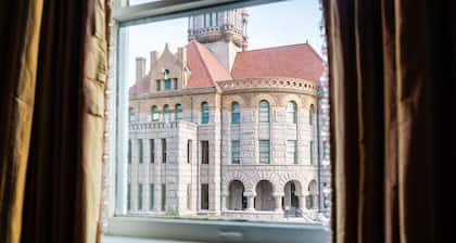 Decatur CourtHouse Suites