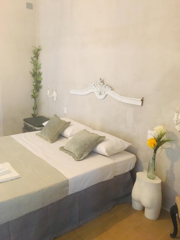 4 bedrooms, iron/ironing board, WiFi, bed sheets - Vacation House Market House Catania (Catania)