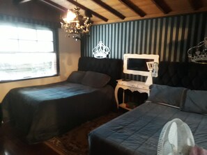 Ferienhaus, 4 Schlafzimmer | 4 Schlafzimmer, Schreibtisch, Bügeleisen/Bügelbrett, kostenloses WLAN