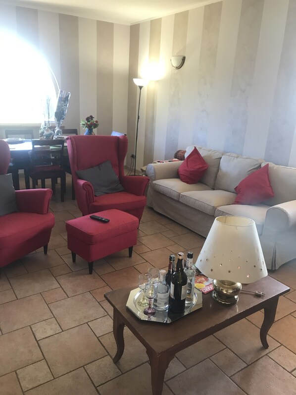 Télévision à écran plat