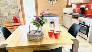Småhus – comfort, eget bad, fjellutsikt (Gîte Costillon) | Eget kjøkken