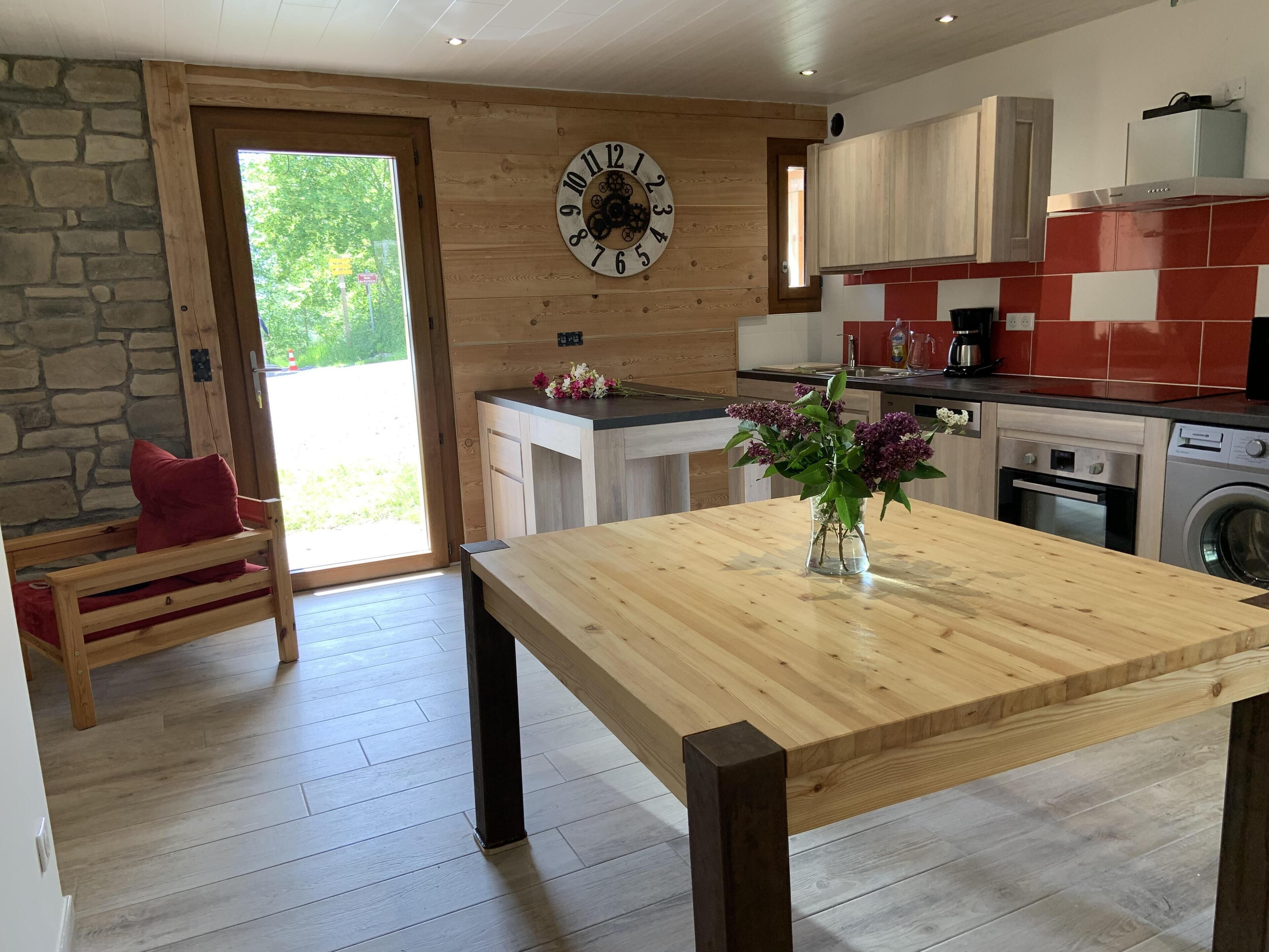 Cottage Confort, salle de bains attenante, vue montagne (Gîte Costillon) | Cuisine privée