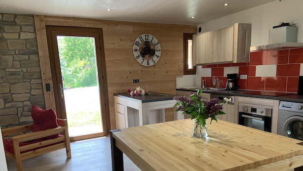 Småhus – comfort, eget bad, fjellutsikt (Gîte Costillon) | Eget kjøkken