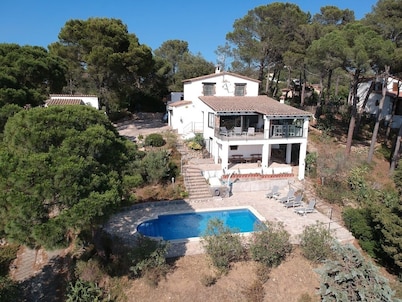 Villa 6 personas -3 habitaciones con piscina privada, vistas panorámicas