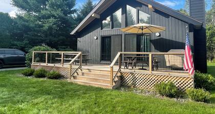Private Chalet less than 1 mile to Ski Resort