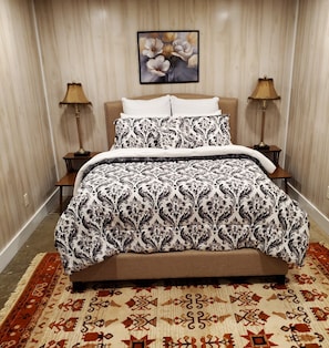 3 bedrooms, desk, iron/ironing board, free WiFi