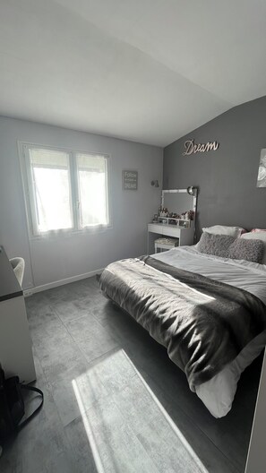 4 camere, ferro/asse da stiro, Wi-Fi