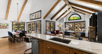 Creekside Hideaway