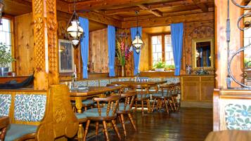 Tägliches inbegriffenes Frühstücksbuffet